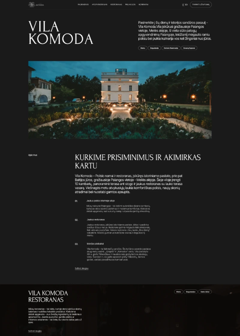 Naktinė Vila Komoda Baltojo jūros pašonėje su apšviestu sodu priešais pastatą.
